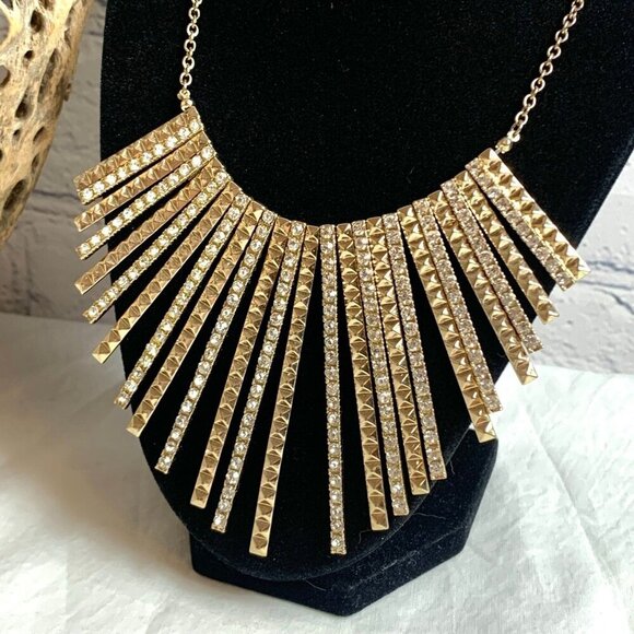 Glitz and Glam Rhinestone Gold-Tone 18" Bib Necklace - Picture 2 of 8